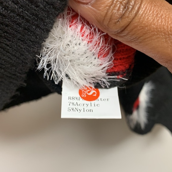 Christmas sweater. New. Never worn. - Picture 6 of 6